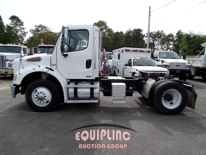 2007 freightliner m2 engine